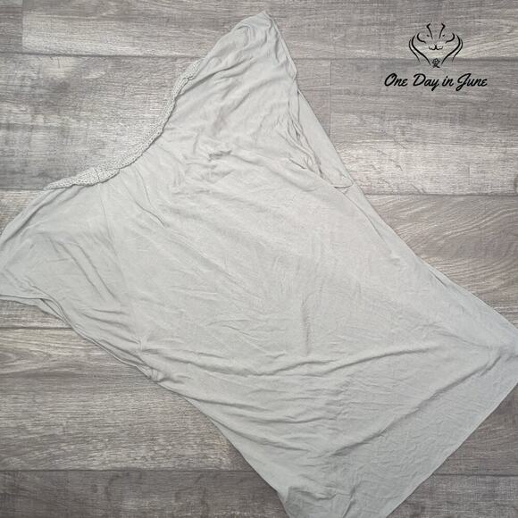 Banana Republic Super Soft Tee Shirt Size M - Picture 4 of 4